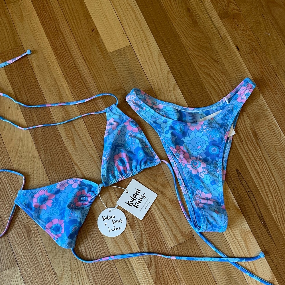 Kulani Kinis for Lulus SET string bikini top and cheeky bottom